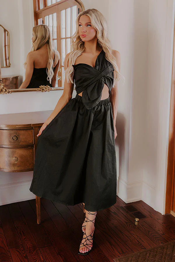 Social Hour Cut Out Midi Dress in Black