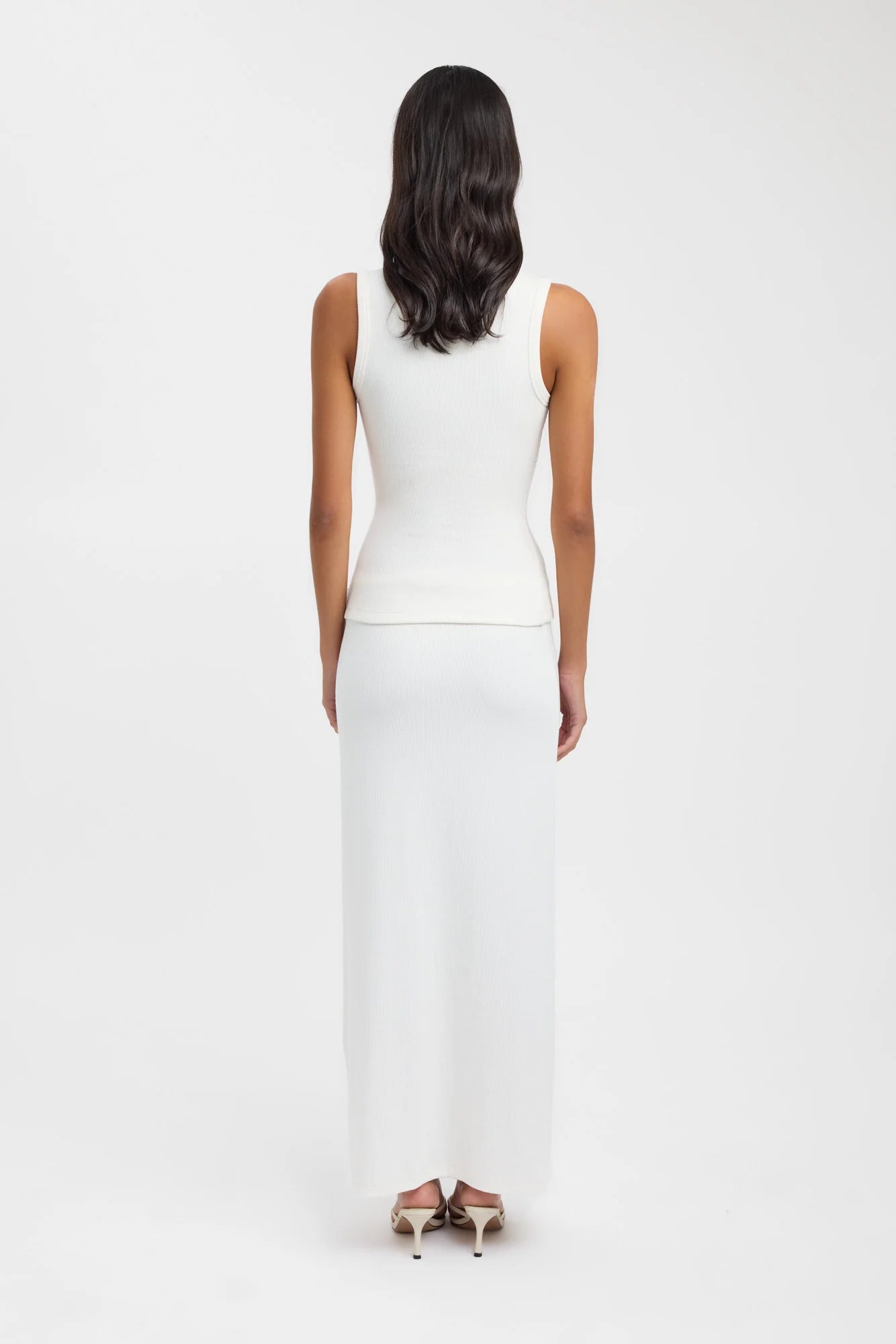 Bec Button Tank
