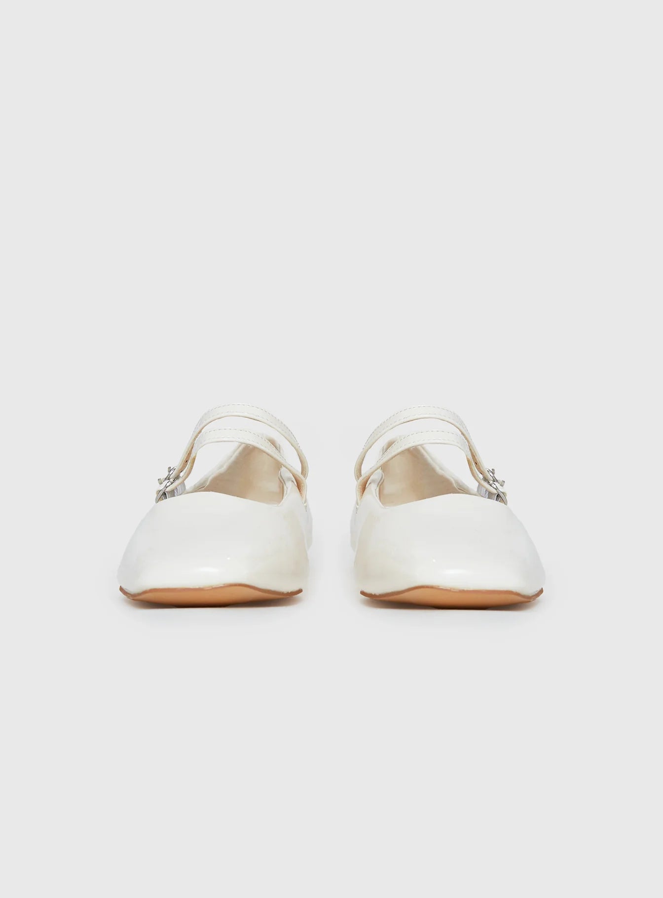 Billini Finnegan Ballet Flats Bone Patent