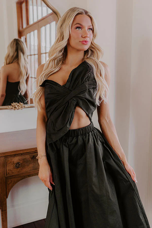 Social Hour Cut Out Midi Dress in Black