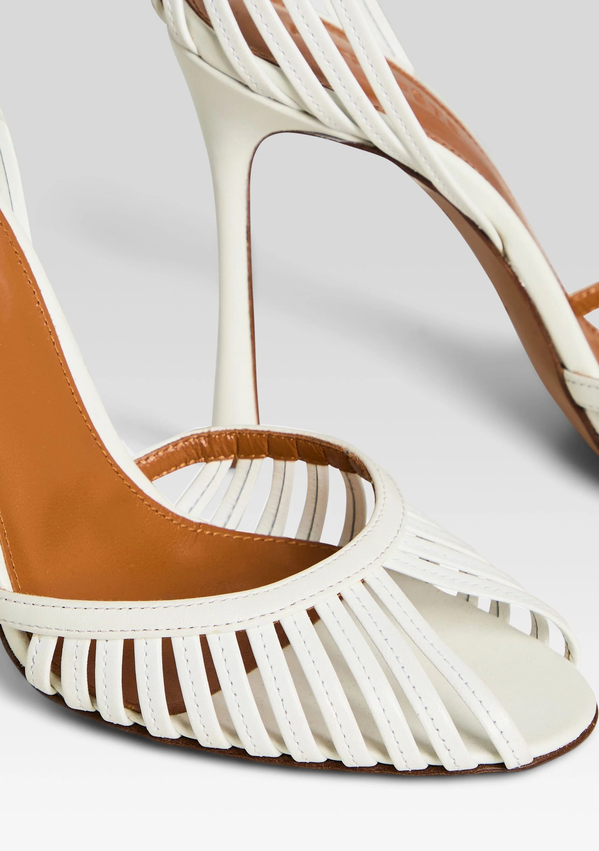 Analu Heel